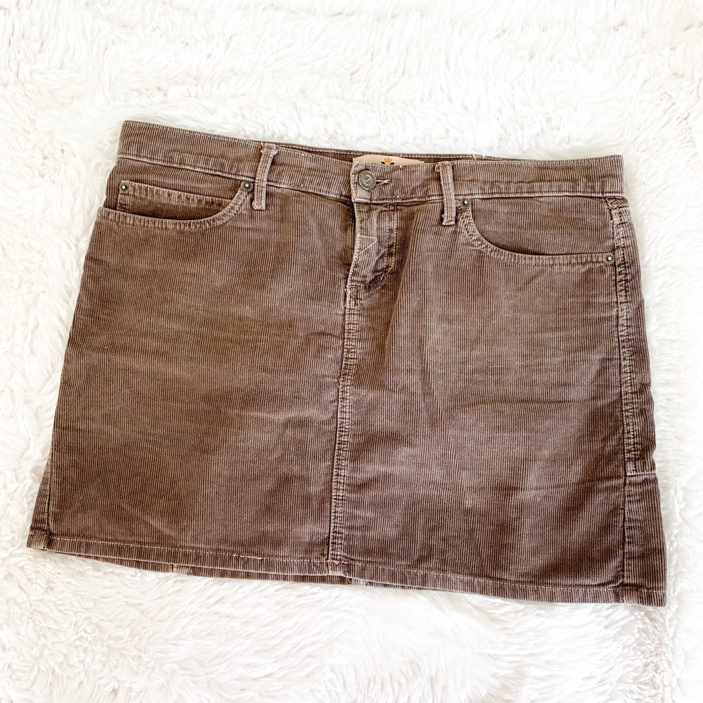 🌸Juicy Couture corduroy skirt